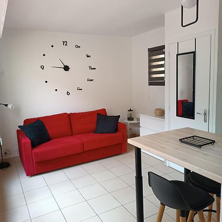 Studio Renove Dans Residence De Vacances Avec Grande Piscine Chauffee, Parking Et Terrasse Agde Exterior photo