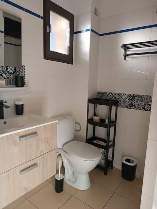 Studio Renove Dans Residence De Vacances Avec Grande Piscine Chauffee, Parking Et Terrasse Agde Exterior photo