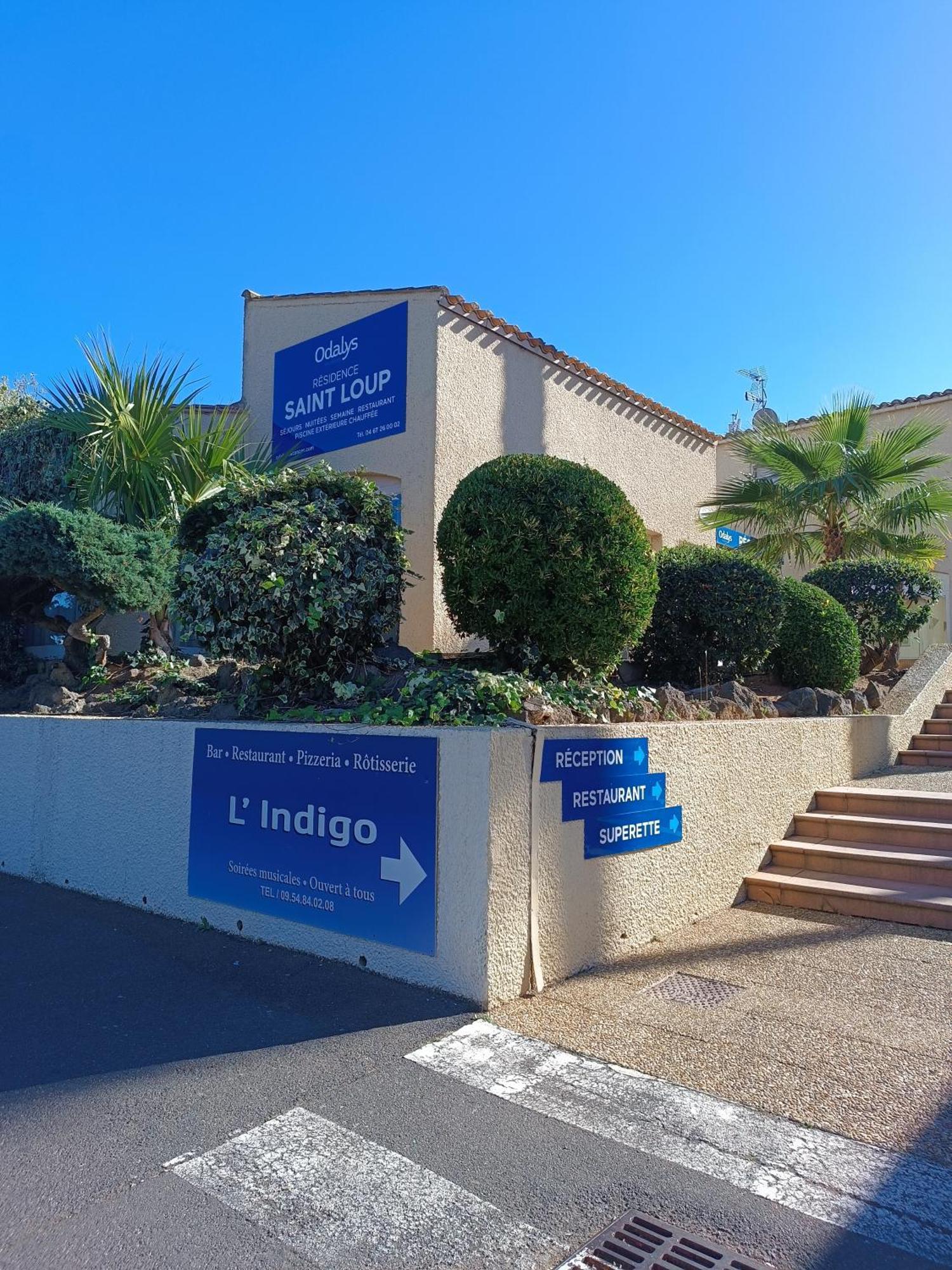 Studio Renove Dans Residence De Vacances Avec Grande Piscine Chauffee, Parking Et Terrasse Agde Exterior photo